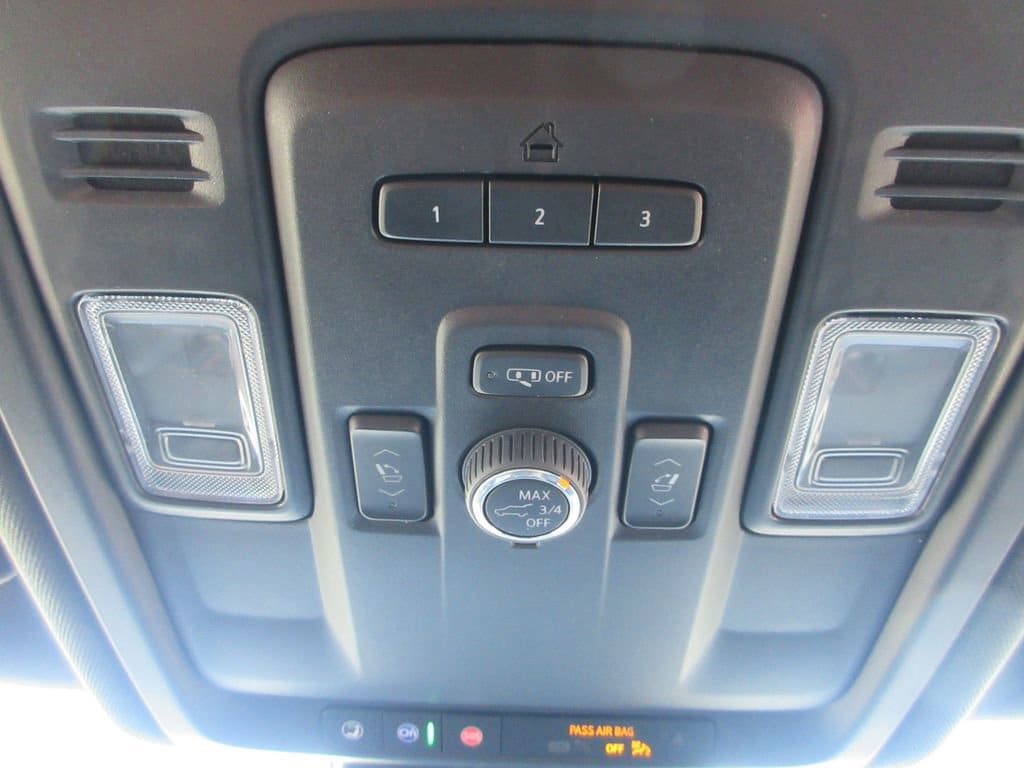 2024 Chevrolet Suburban Z71 - Photo 35