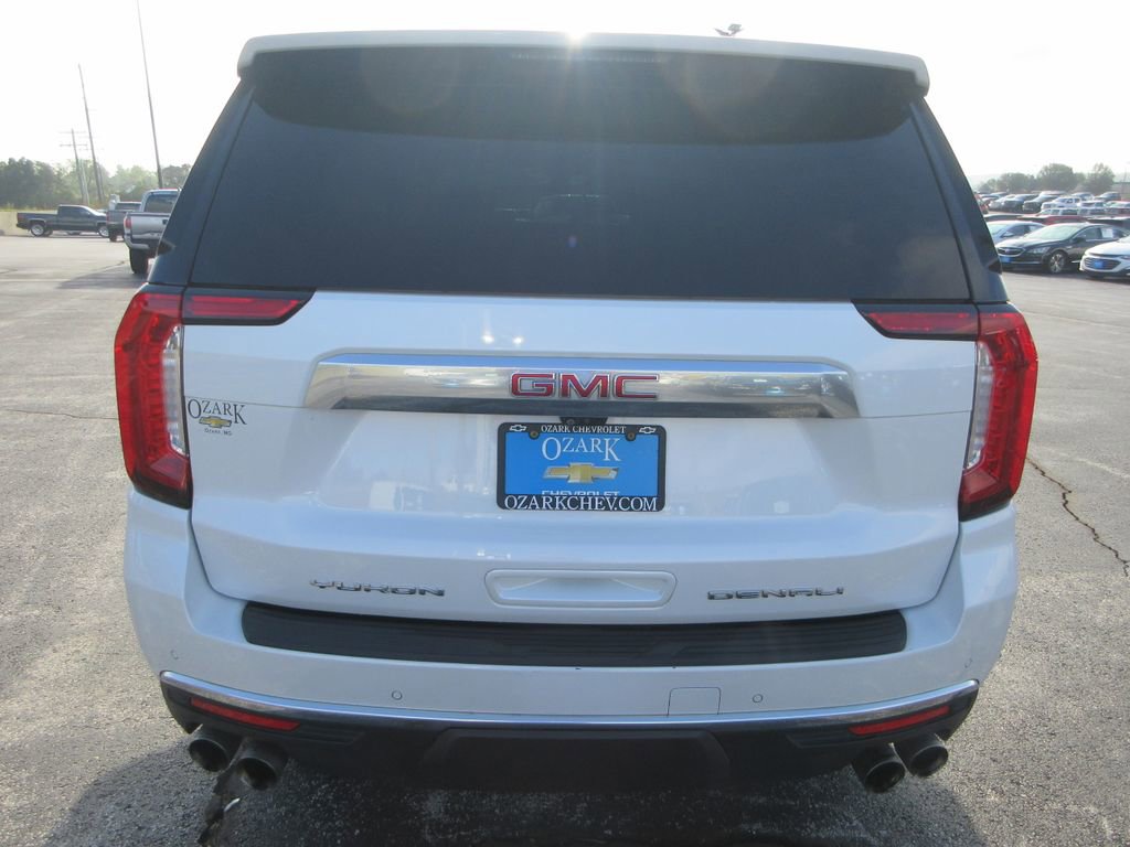 2021 Gmc Yukon Denali photo 3