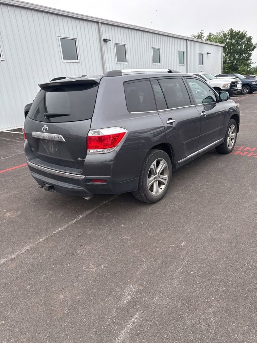 Used 2011 Toyota Highlander Limited V6 SUV