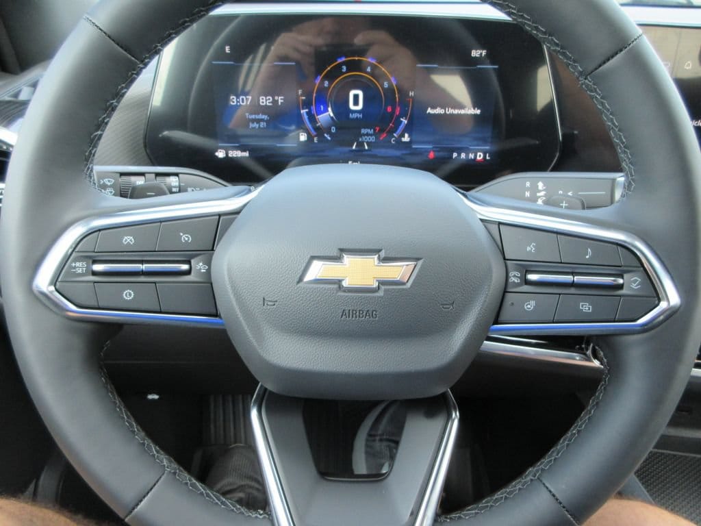 2027 Chevrolet Equinox LT - Photo 22