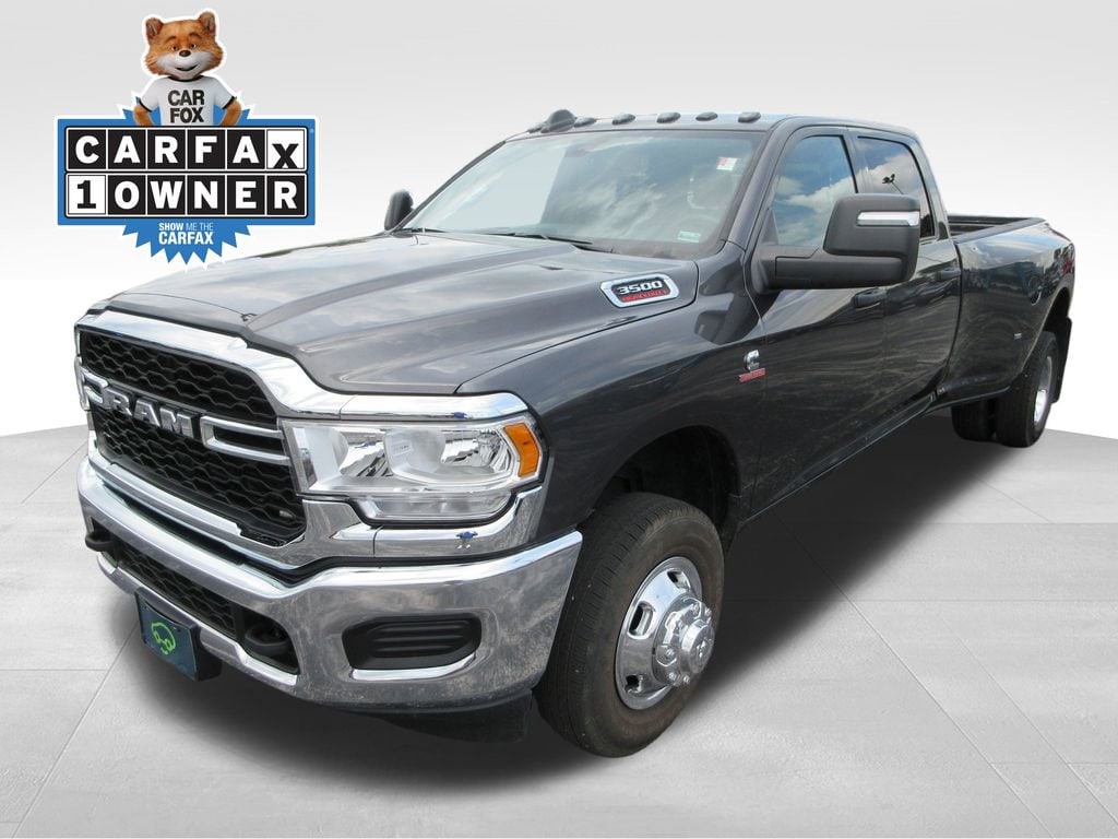 2024 RAM 3500 Tradesman 4X4 Crew Cab LWB's photo