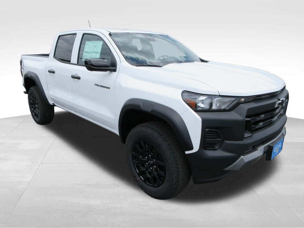 2026 Chevrolet Colorado Trail Boss - Photo 8
