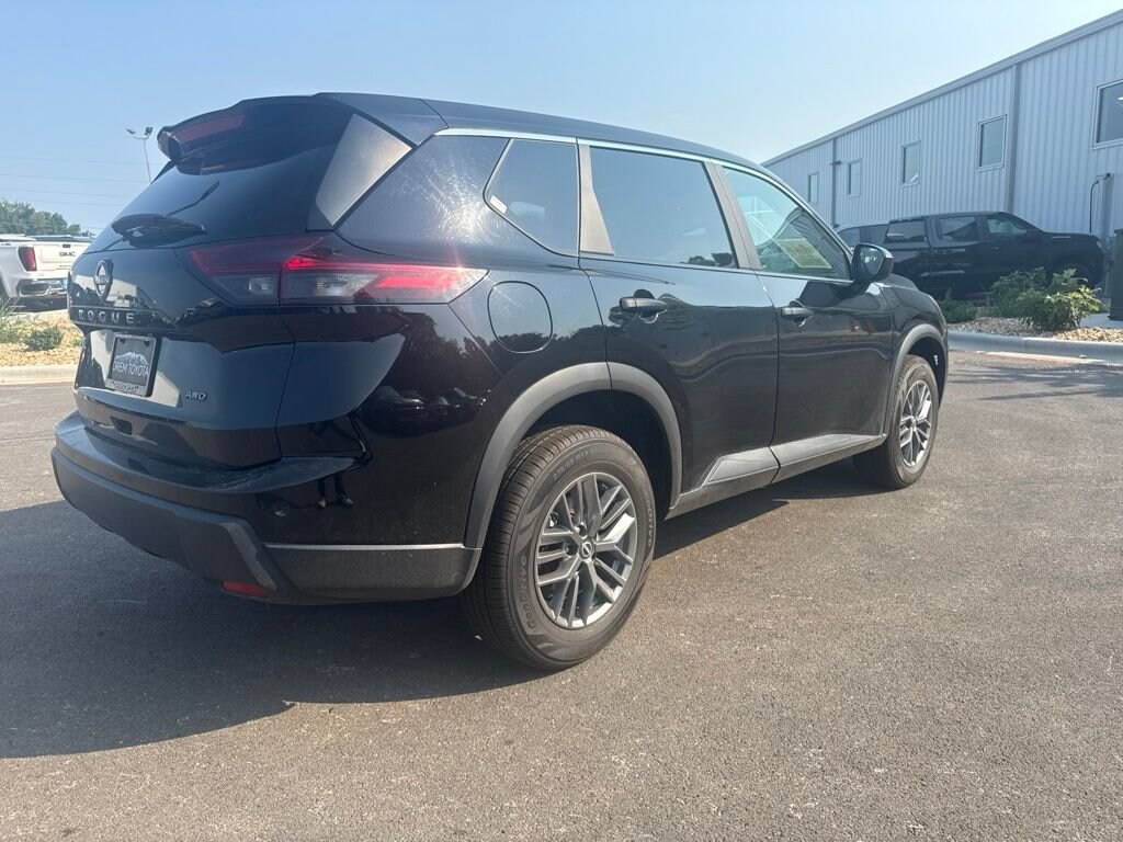 Used 2024 Nissan Rogue S Intelligent AWD SUV