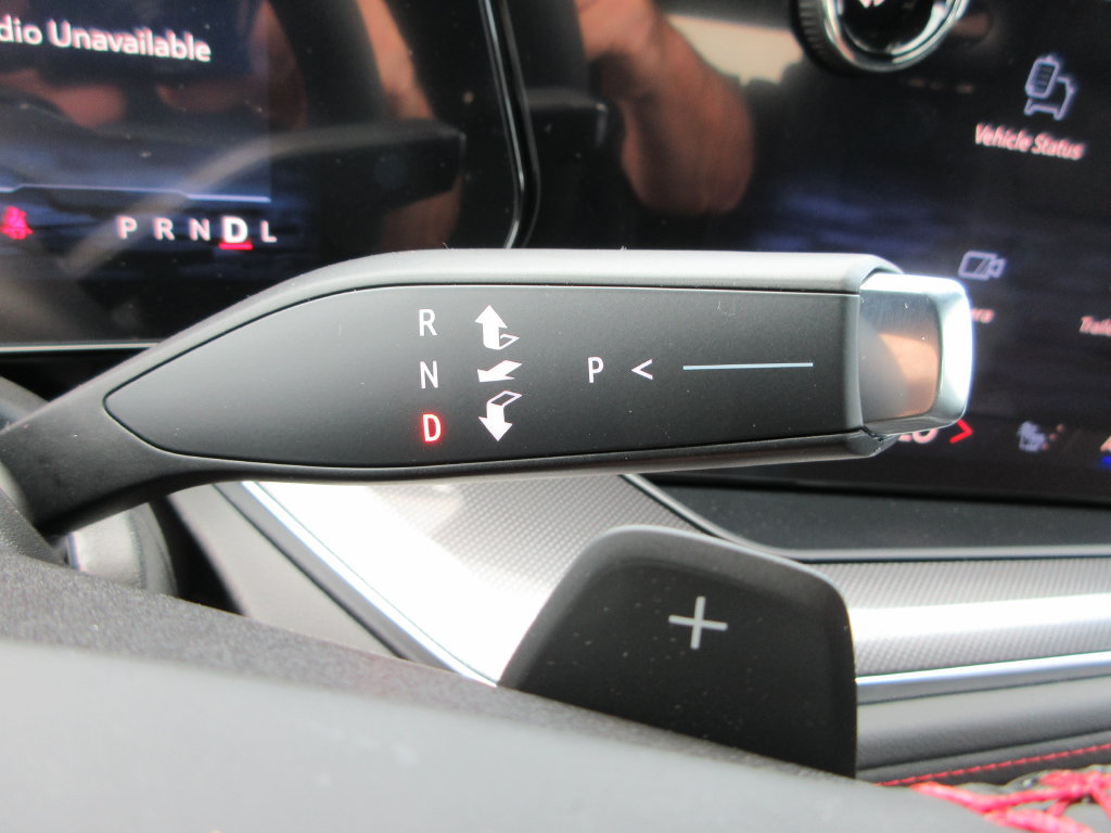 2026 Chevrolet Suburban RST - Photo 30