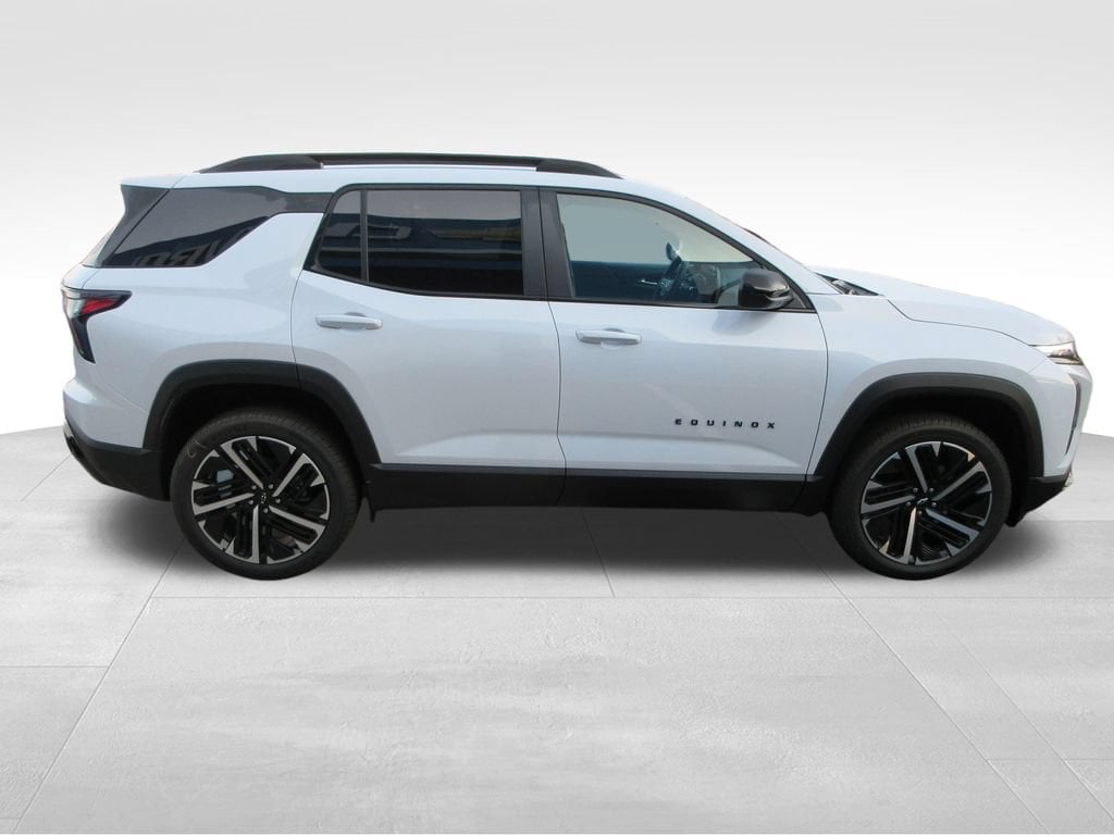 2027 Chevrolet Equinox RS - Photo 6