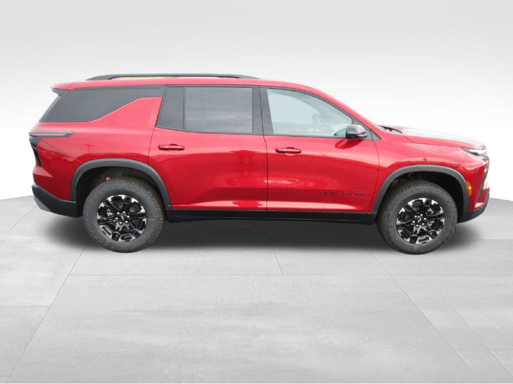 2027 Chevrolet Traverse Z71 - Photo 7