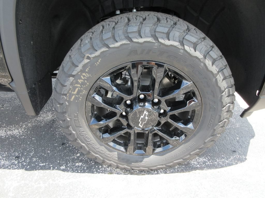2026 Chevrolet Silverado 3500 HD LTZ - Photo 10