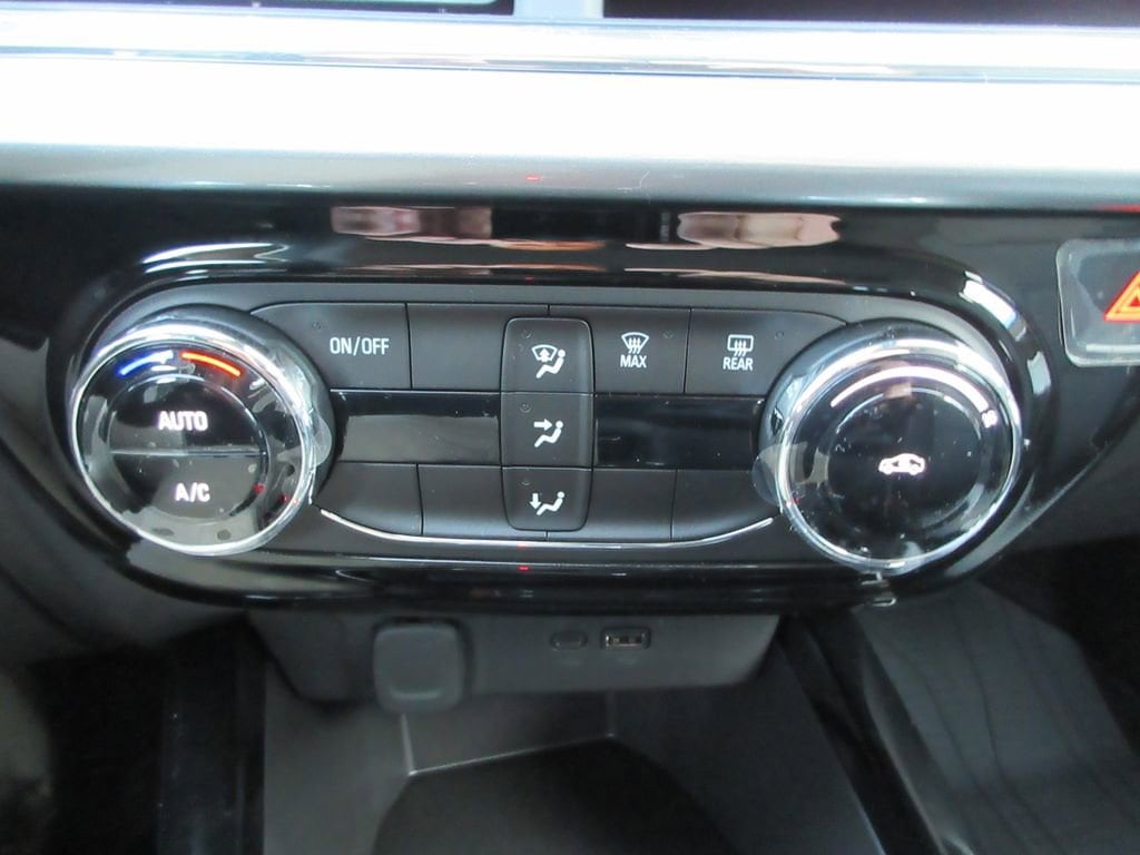 2026 Chevrolet Trax LT - Photo 30