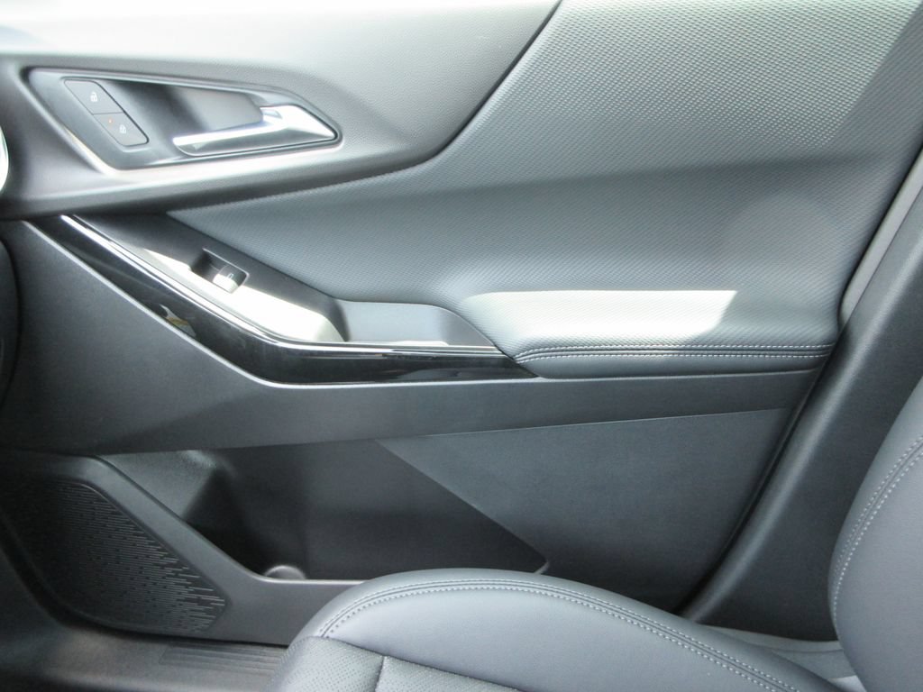 2027 Chevrolet Equinox LT - Photo 33