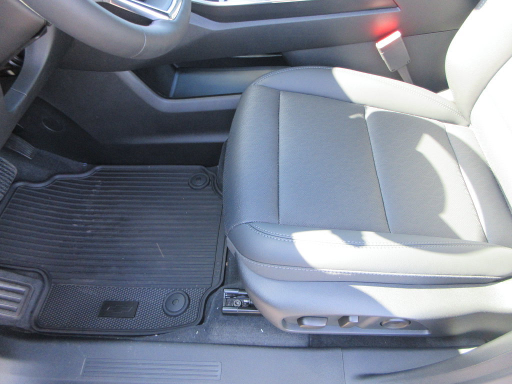 2027 Chevrolet Equinox LT - Photo 20