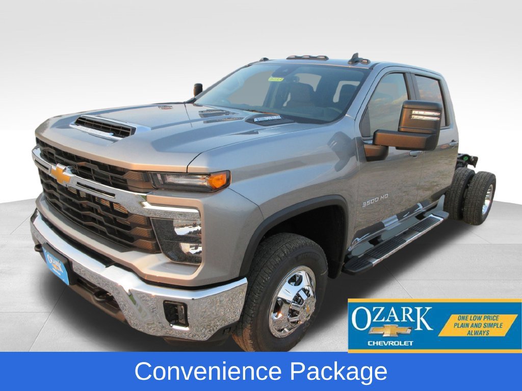  Chevrolet Silverado 3500 HD Chassis Cab
