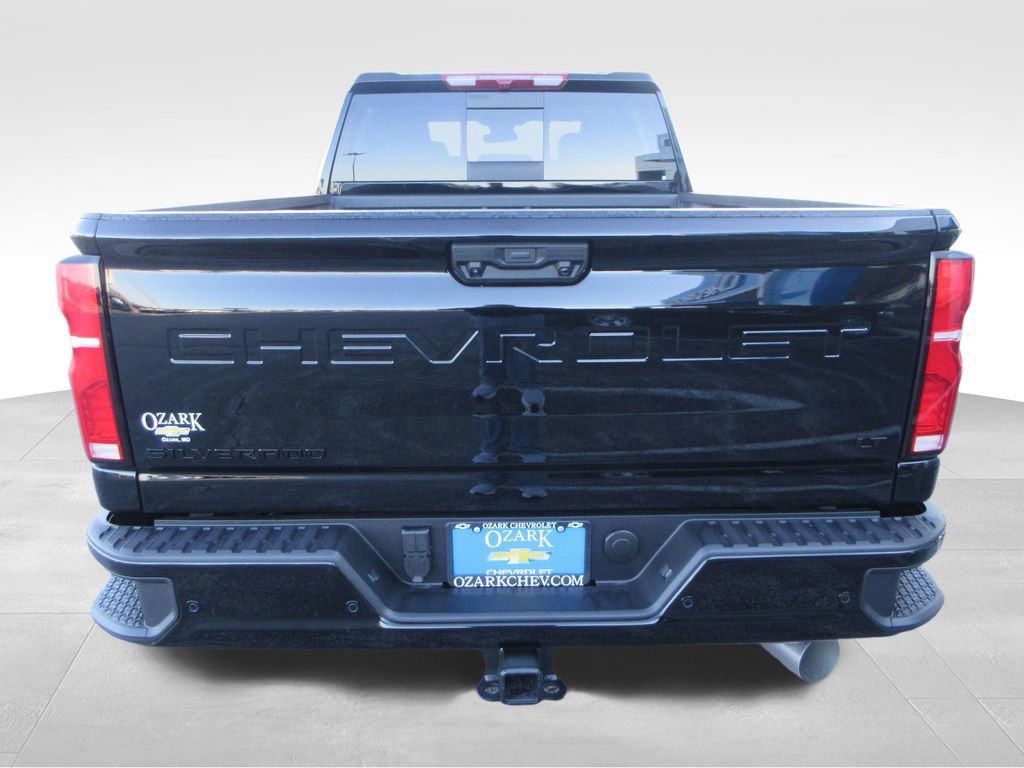 2026 Chevrolet Silverado 2500HD LT photo 3