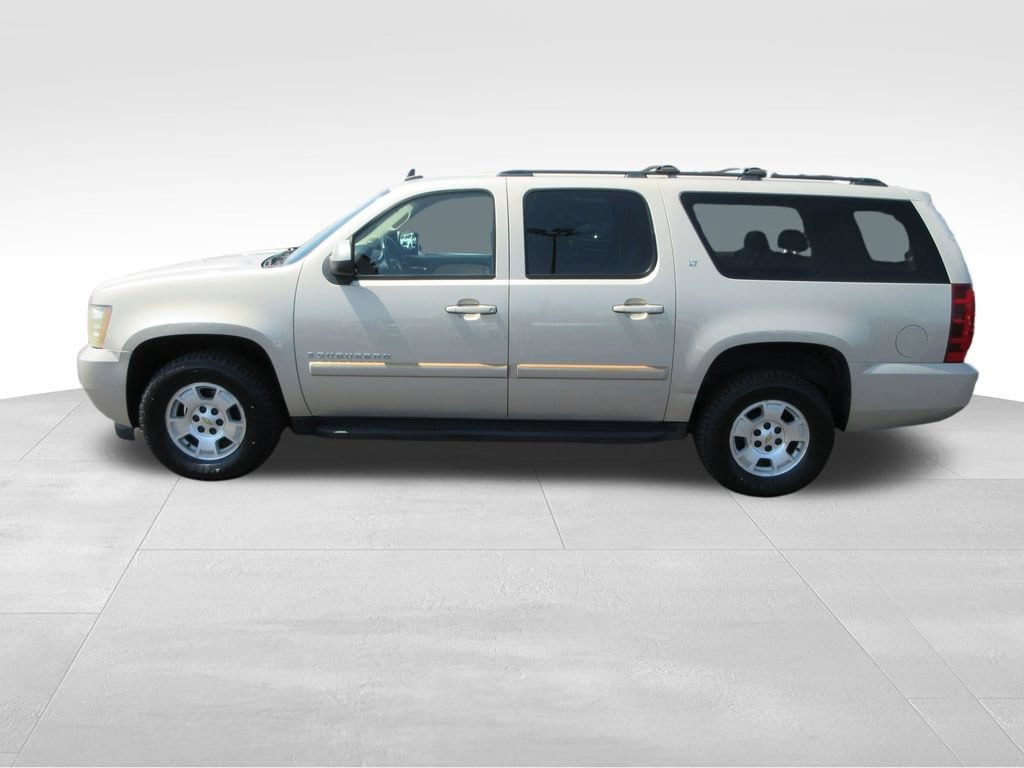 Used 2008 Chevrolet Suburban LT with VIN 3GNFK16358G172129 for sale in Ozark, MO