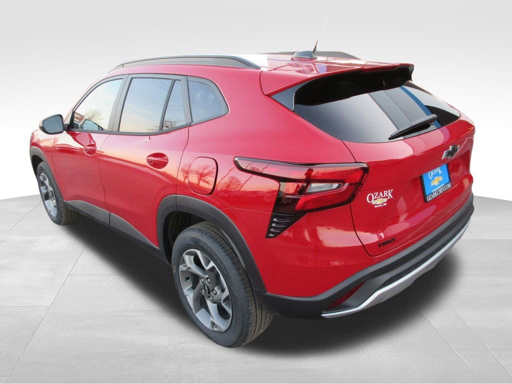 2026 Chevrolet Trax LT - Photo 3