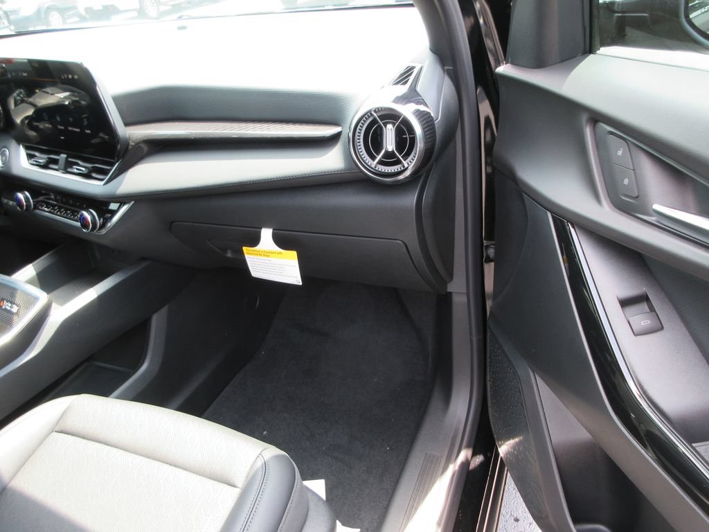 2027 Chevrolet Equinox LT - Photo 19