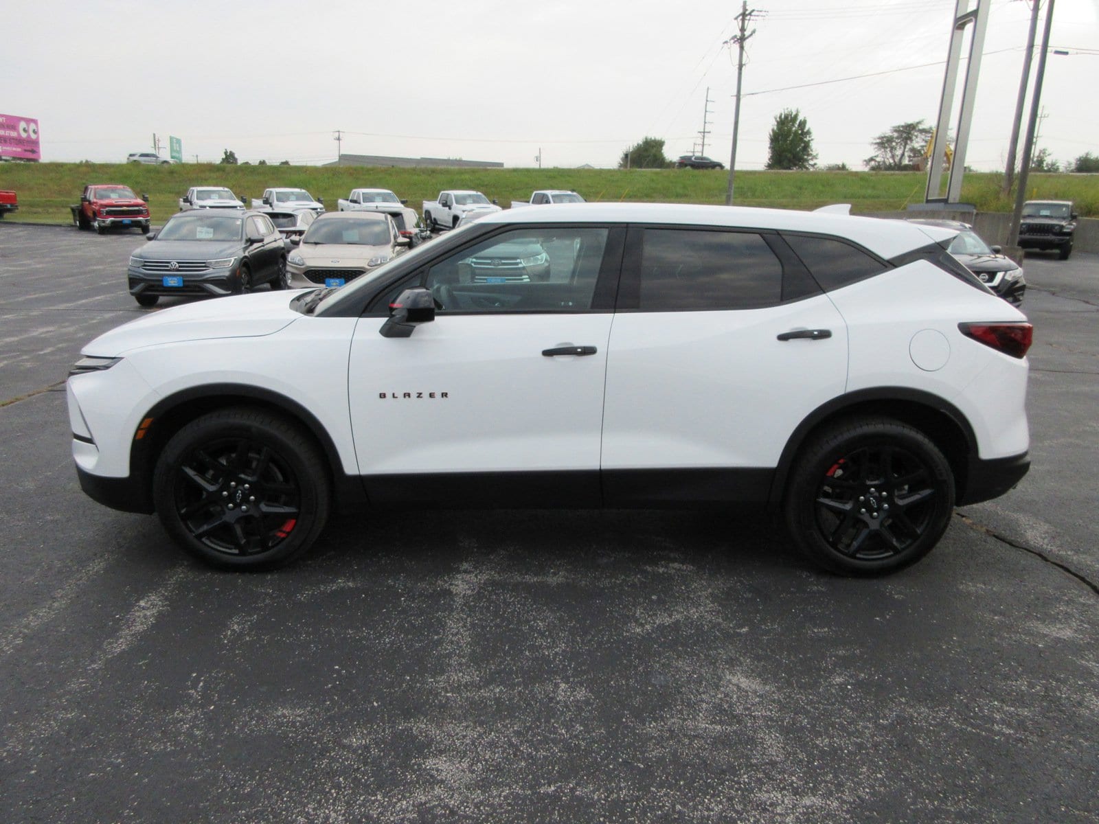 Used 2023 Chevrolet Blazer 2LT with VIN 3GNKBCR49PS103423 for sale in Ozark, MO