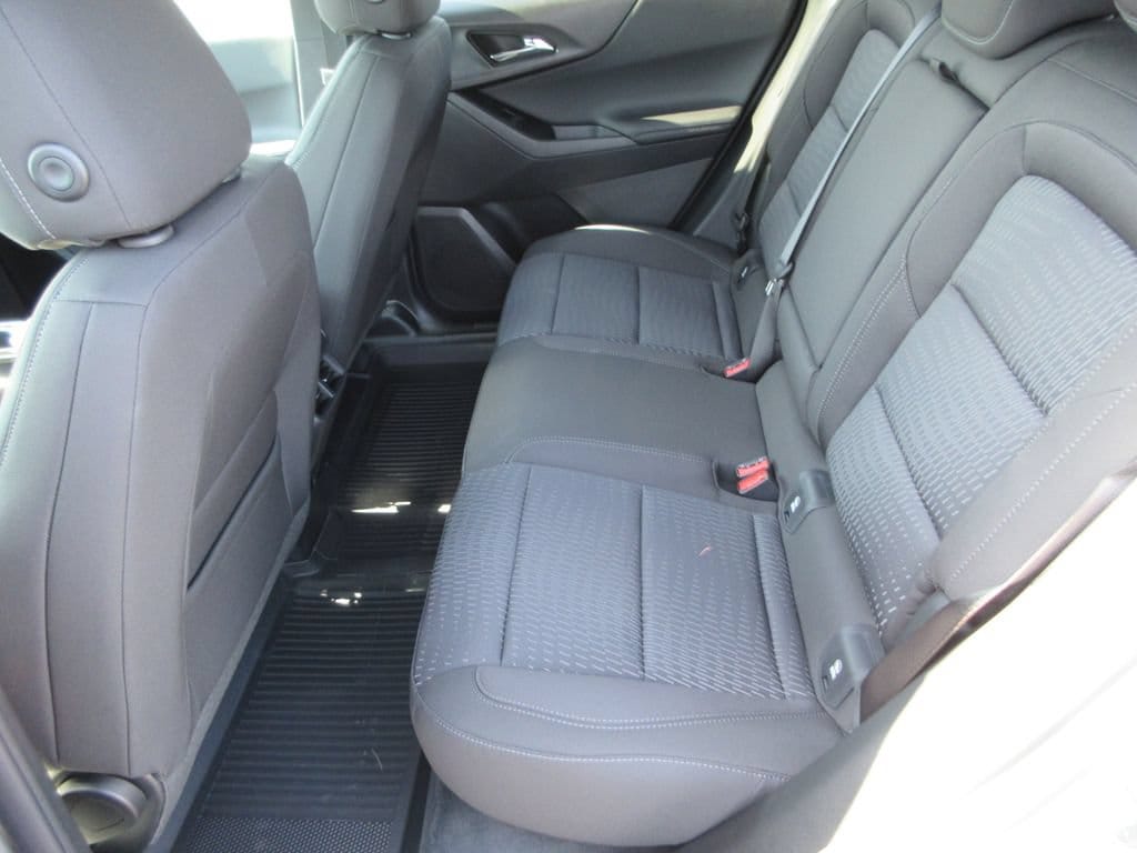 2027 Chevrolet Equinox LT - Photo 12