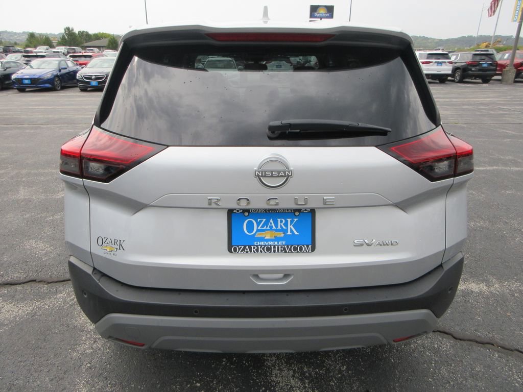 2023 Nissan Rogue SV AWD photo 2