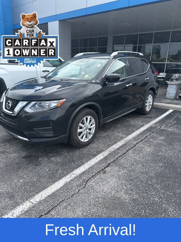 2017 Nissan Rogue SV FWD's photo