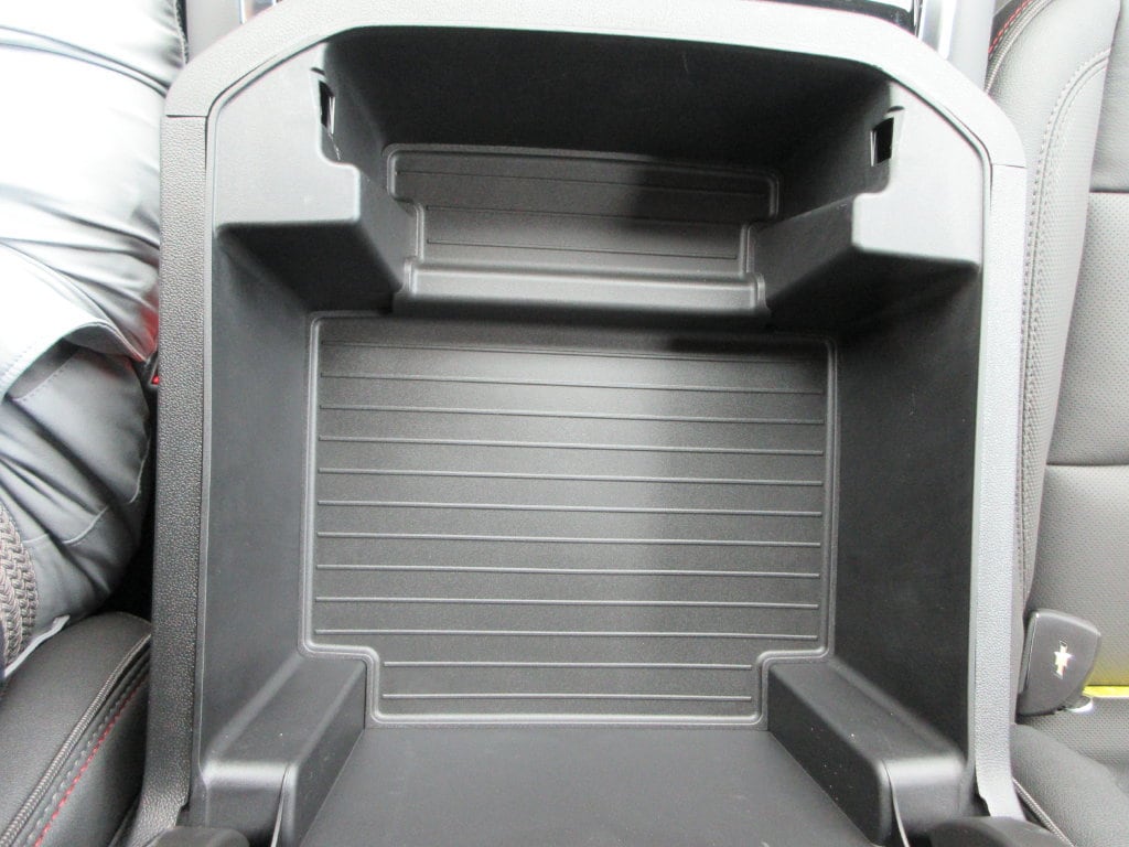 2026 Chevrolet Suburban RST - Photo 31