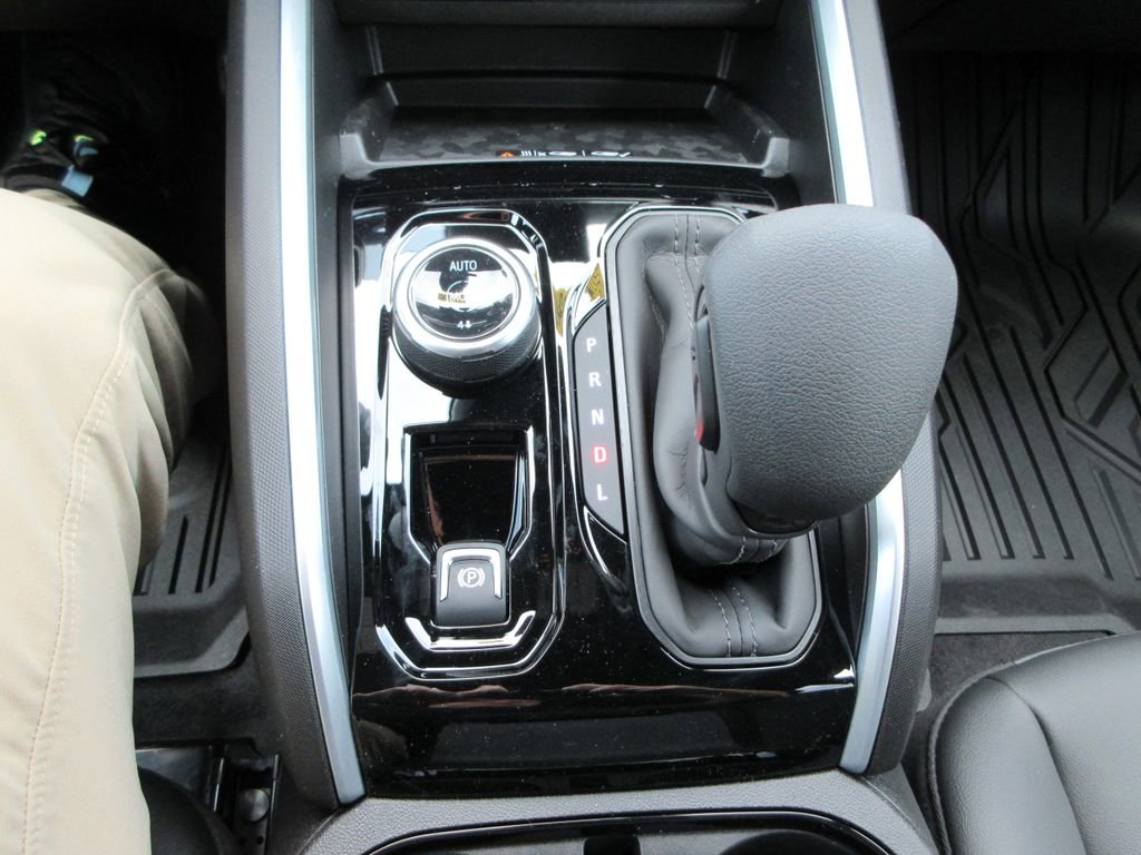 2026 Chevrolet Colorado Trail Boss - Photo 29