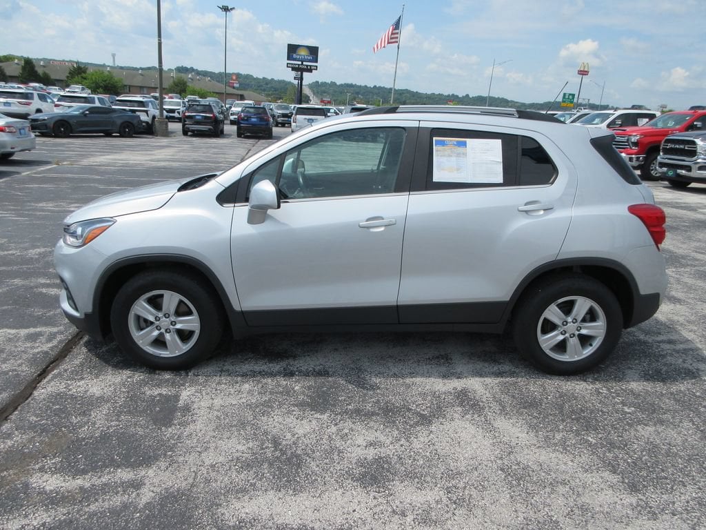 Used 2020 Chevrolet Trax LT with VIN 3GNCJLSB9LL313783 for sale in Ozark, MO