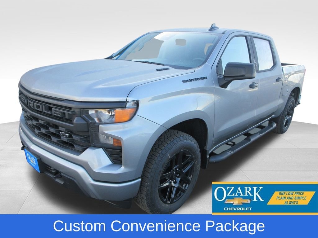 2026 Chevrolet Silverado Custom's photo