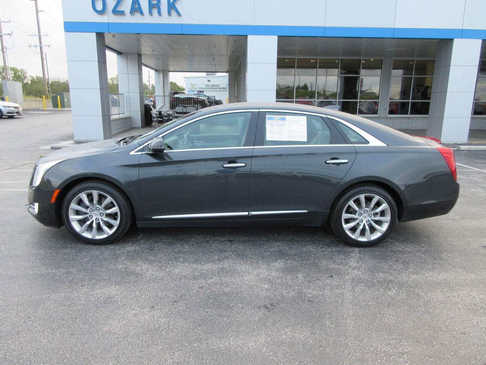 Used 2015 Cadillac XTS Luxury Collection with VIN 2G61N5S37F9250525 for sale in Ozark, MO