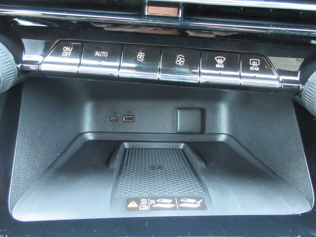 2026 Chevrolet Traverse Z71 - Photo 32