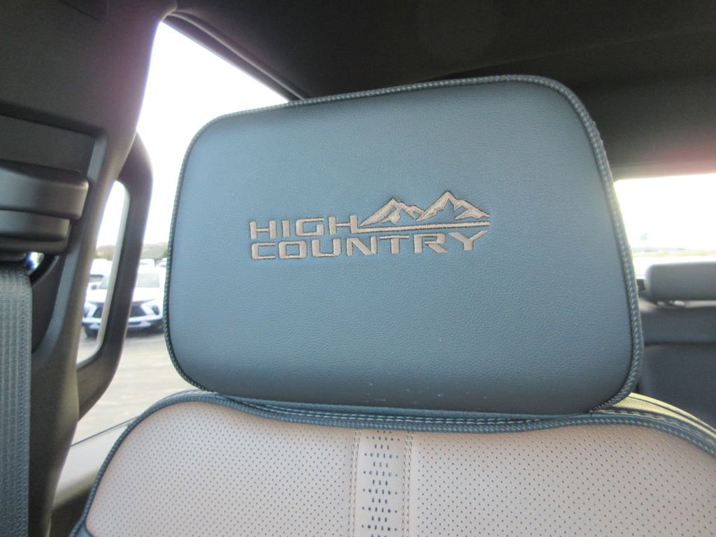 2026 Chevrolet Silverado 3500 HD High Country - Photo 41