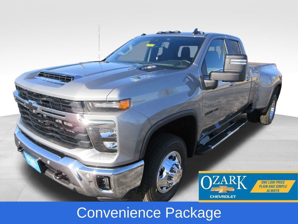 2026 Chevrolet Silverado 3500HD LT's photo