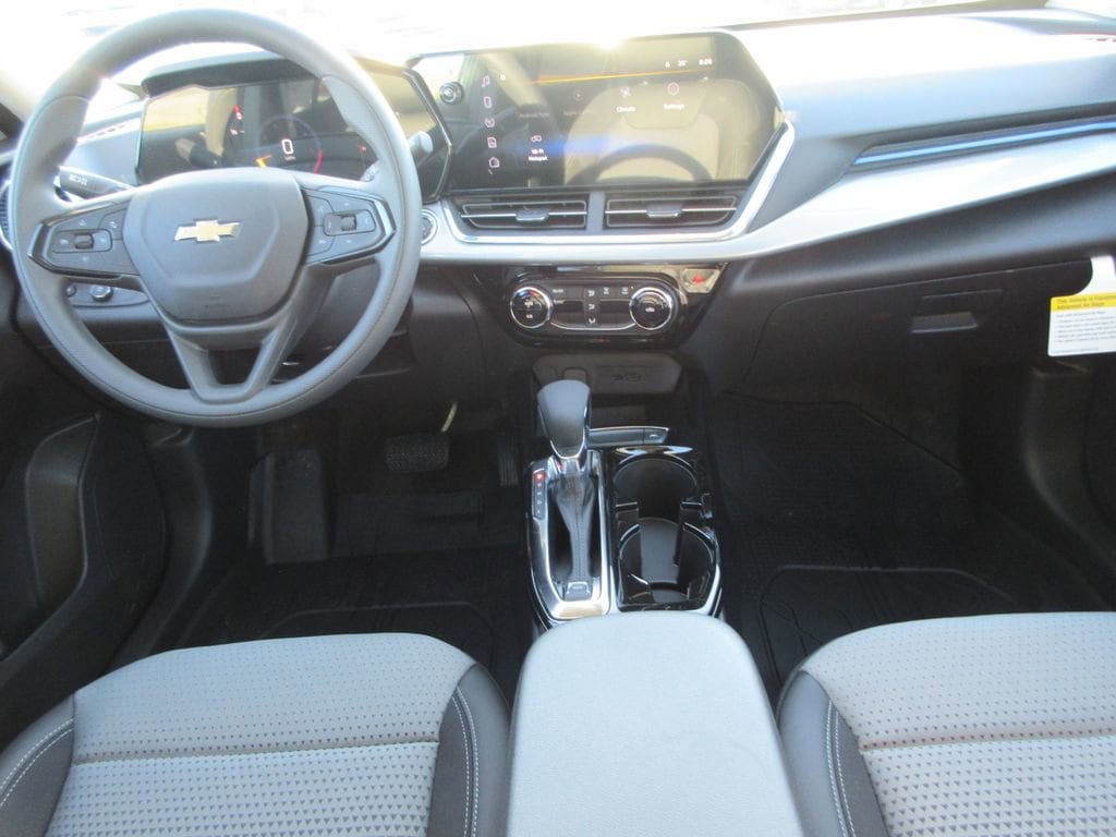2026 Chevrolet Trax LT - Photo 15
