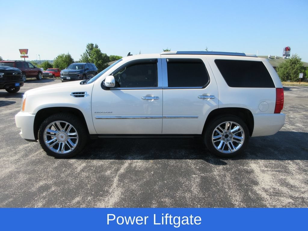 Used 2013 Cadillac Escalade Platinum Edition with VIN 1GYS4DEFXDR373835 for sale in Ozark, MO