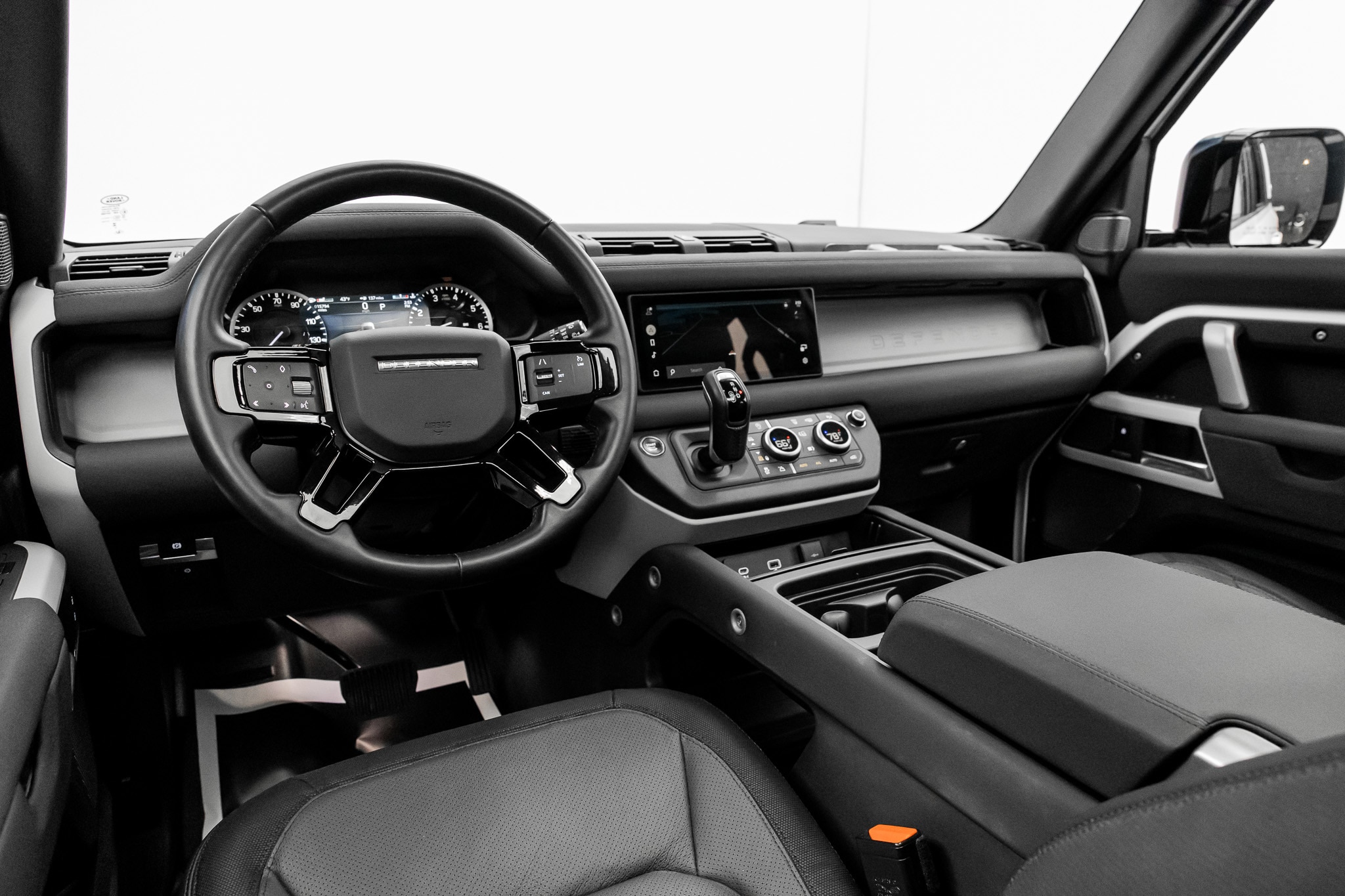 2023 Land Rover Defender X-Dynamic SE - Photo 35
