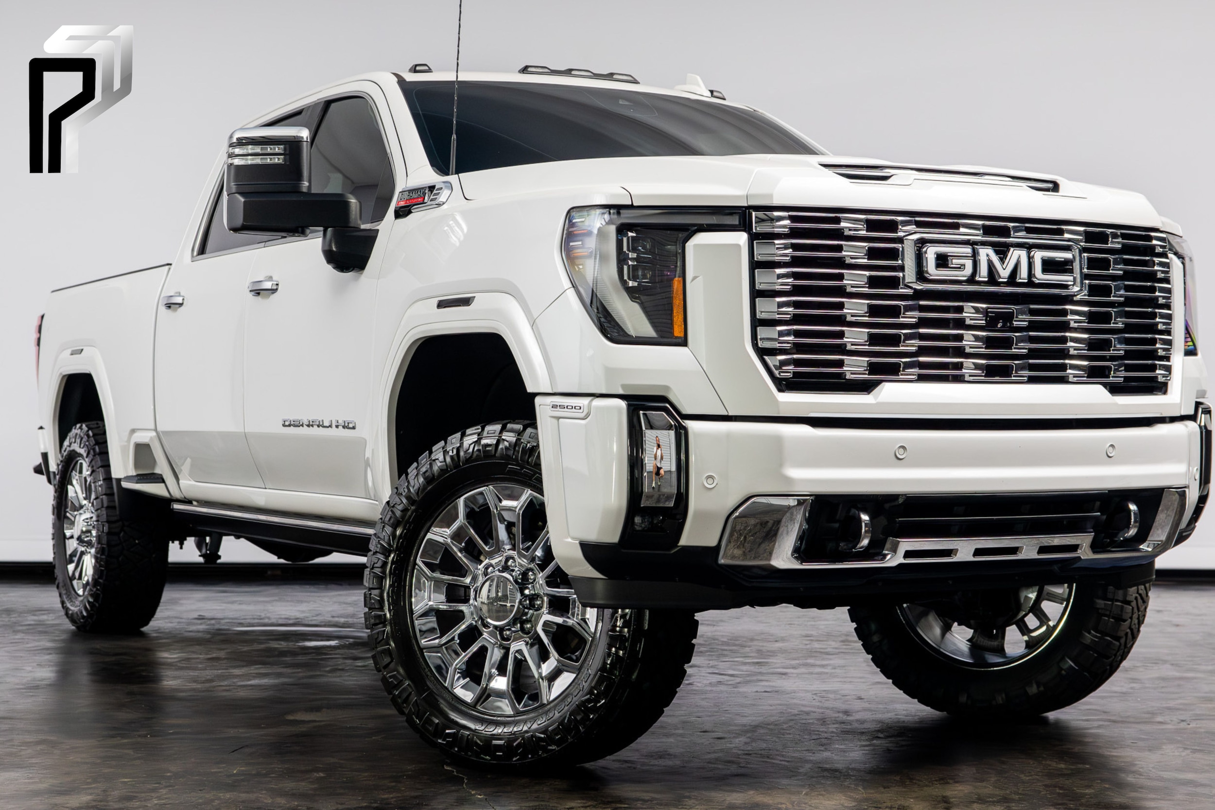 2024 GMC Sierra 4WD Crew Cab Standard Box Denali's photo