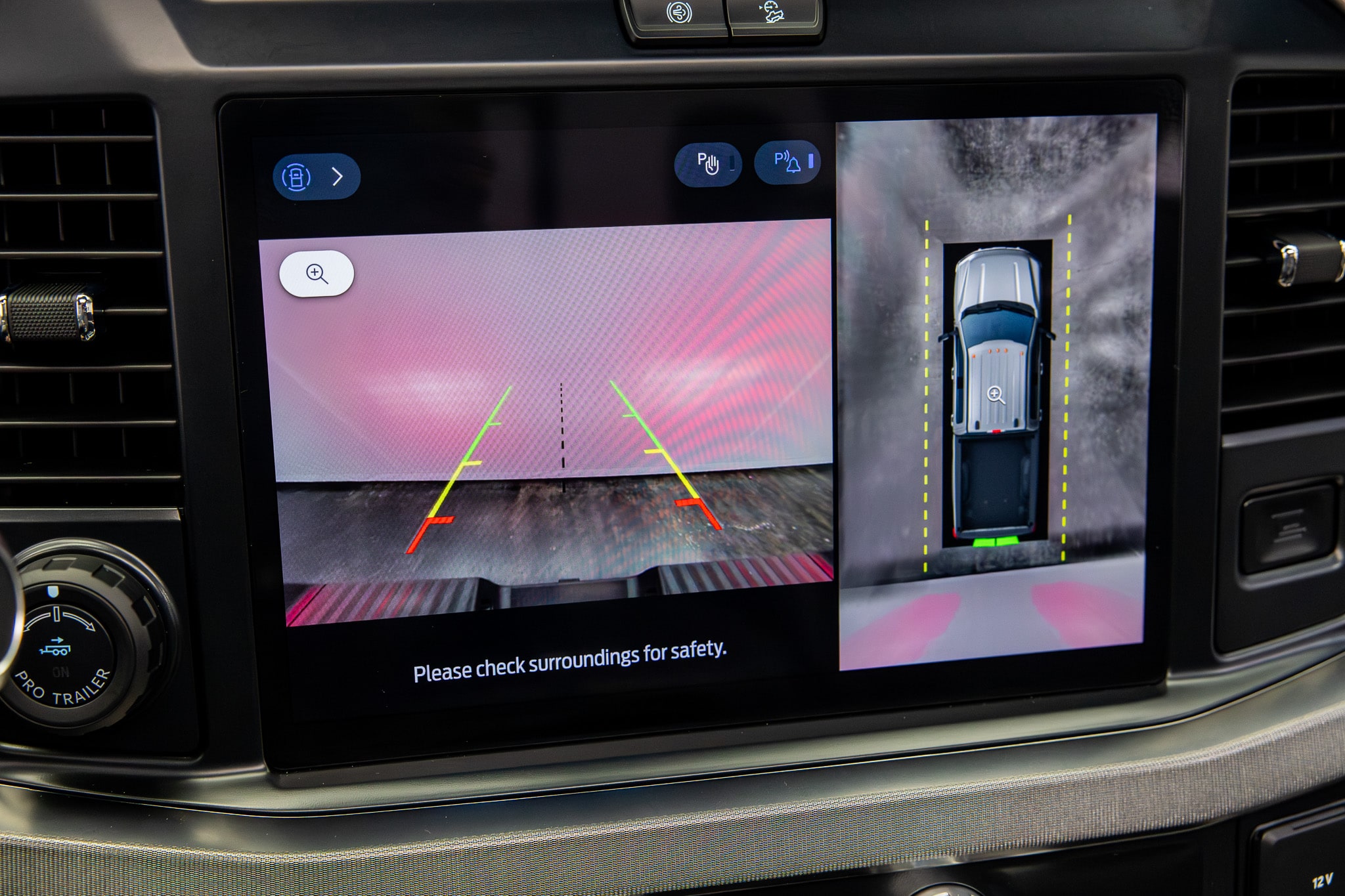 2025 Ford F-250 Super Duty Platinum - Photo 53