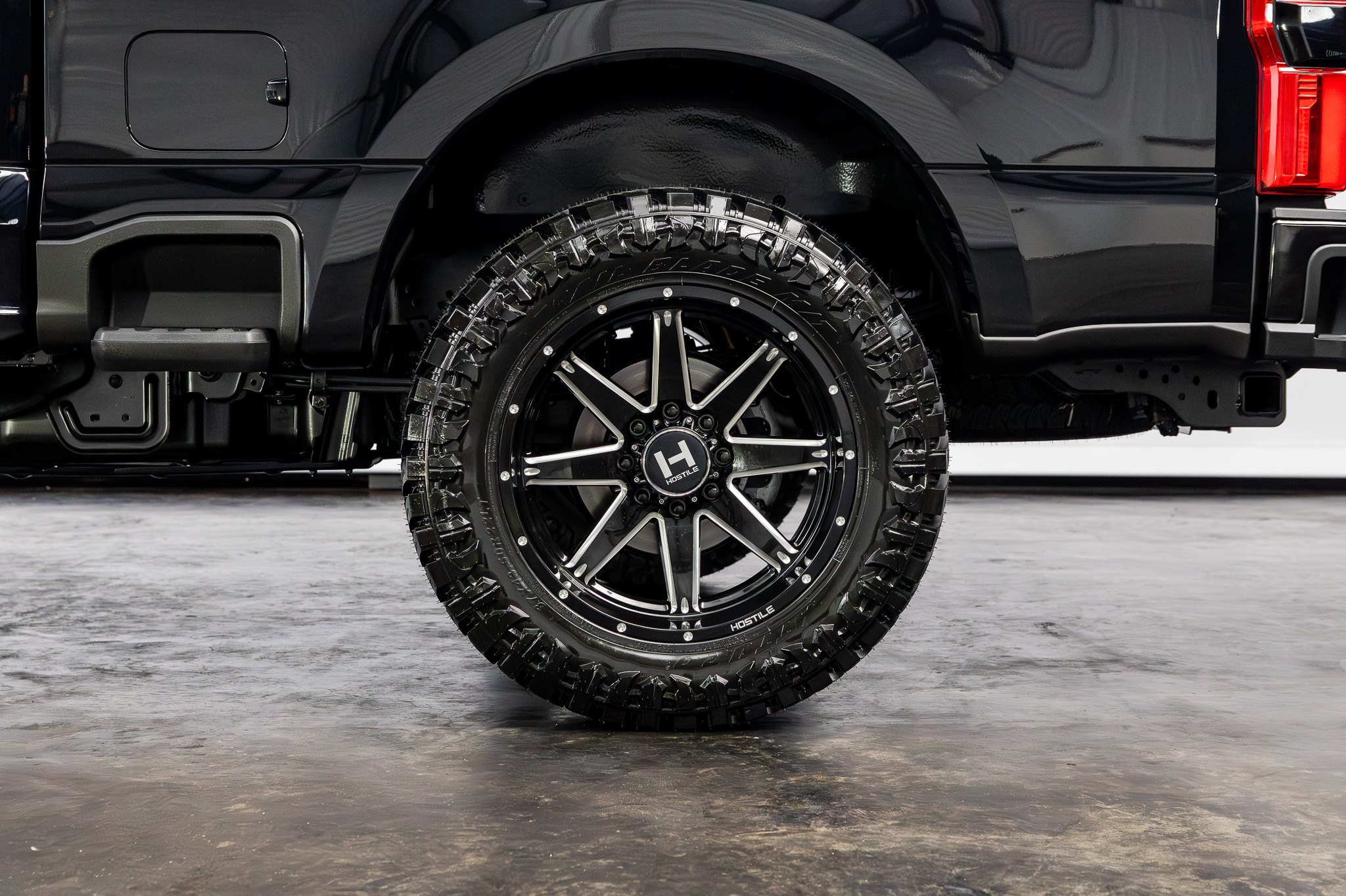 2025 Ford F-250 Super Duty Platinum - Photo 16