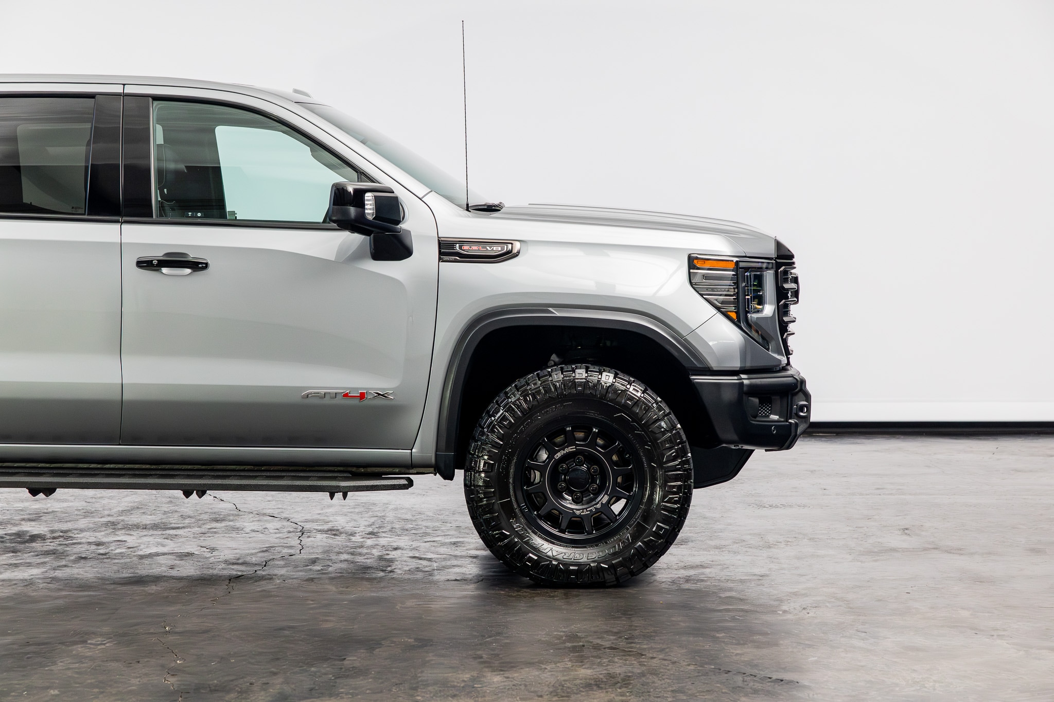 2023 GMC Sierra 1500 AT4X - Photo 24