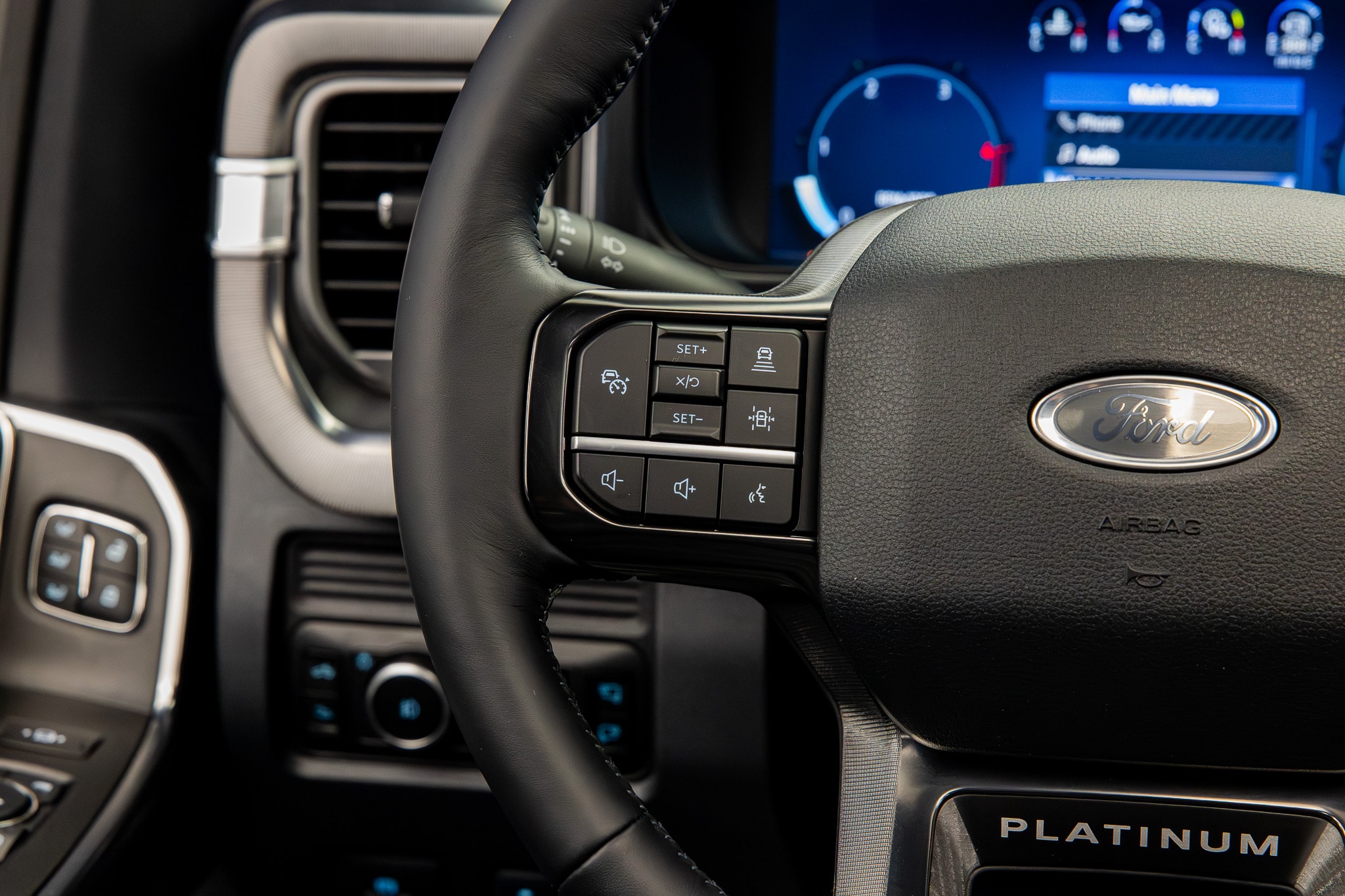 2025 Ford F-250 Super Duty Platinum - Photo 48