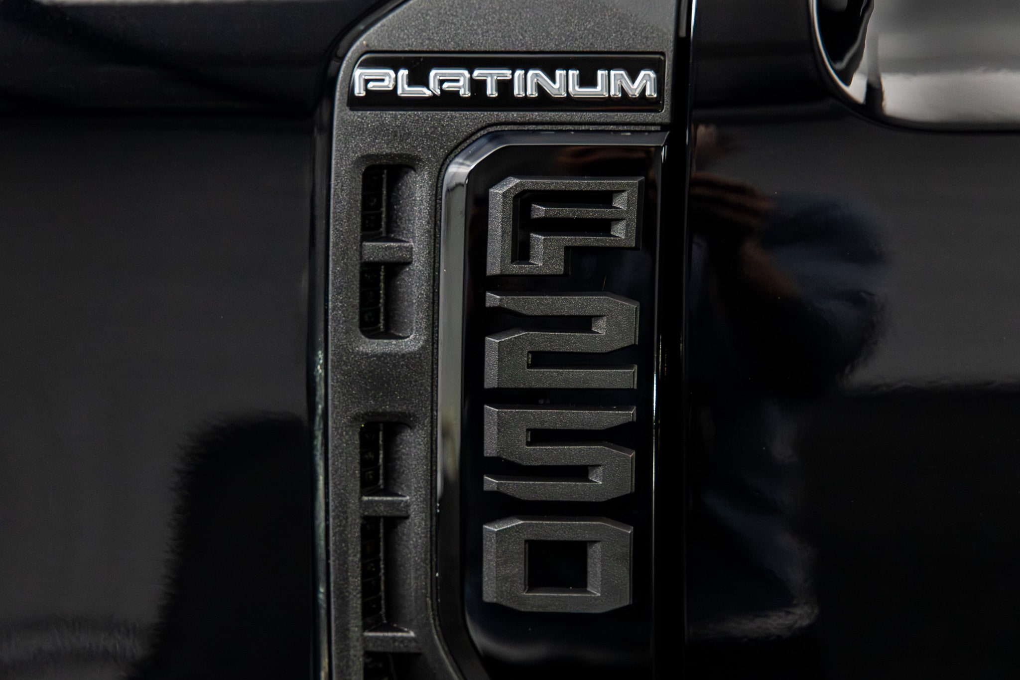 2025 Ford F-250 Super Duty Platinum - Photo 13
