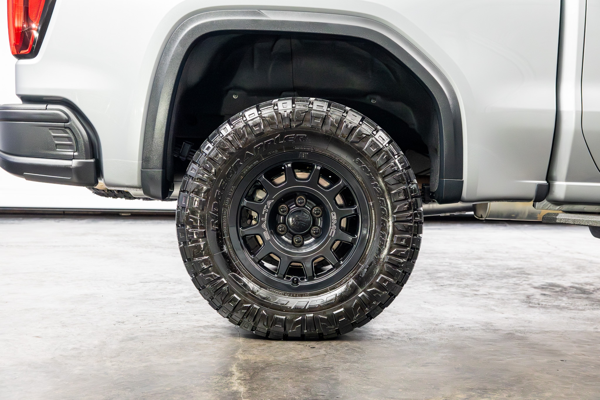 2023 GMC Sierra 1500 AT4X - Photo 27