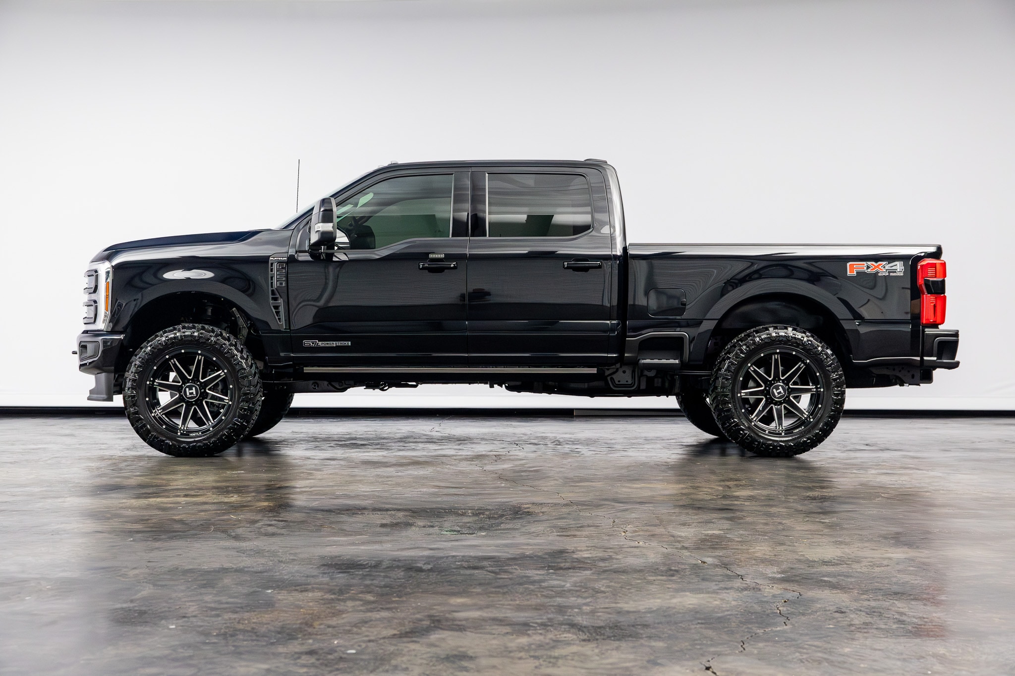 2025 Ford F-250 Super Duty Platinum - Photo 9