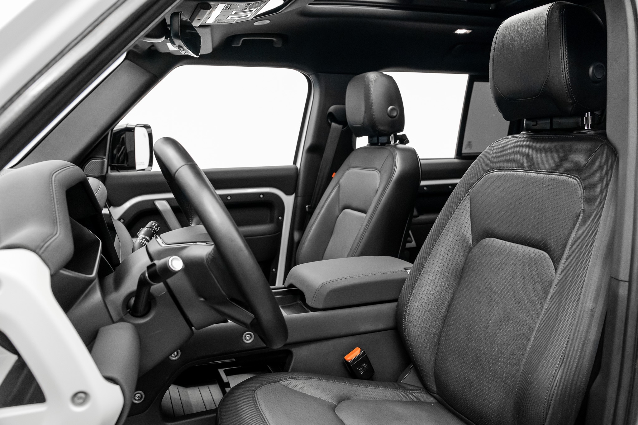 2023 Land Rover Defender X-Dynamic SE - Photo 26
