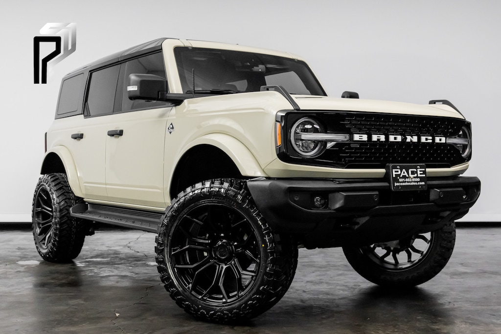 Used 2025 Ford Bronco Outer Banks SUV