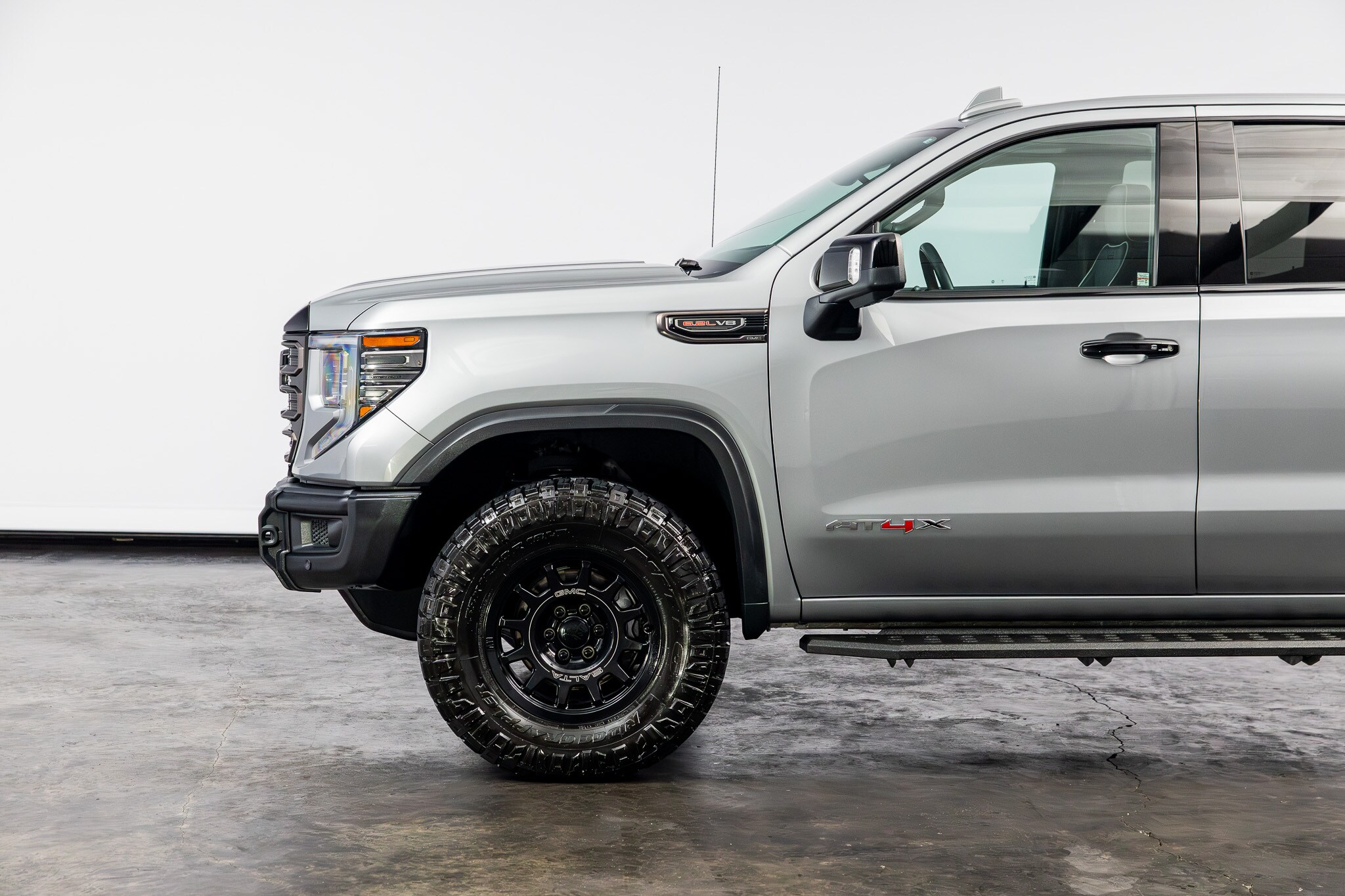 2023 GMC Sierra 1500 AT4X - Photo 10