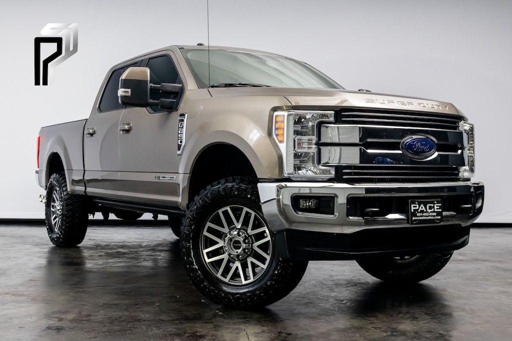 Used 2018 Ford F-250 Lariat Truck Crew Cab