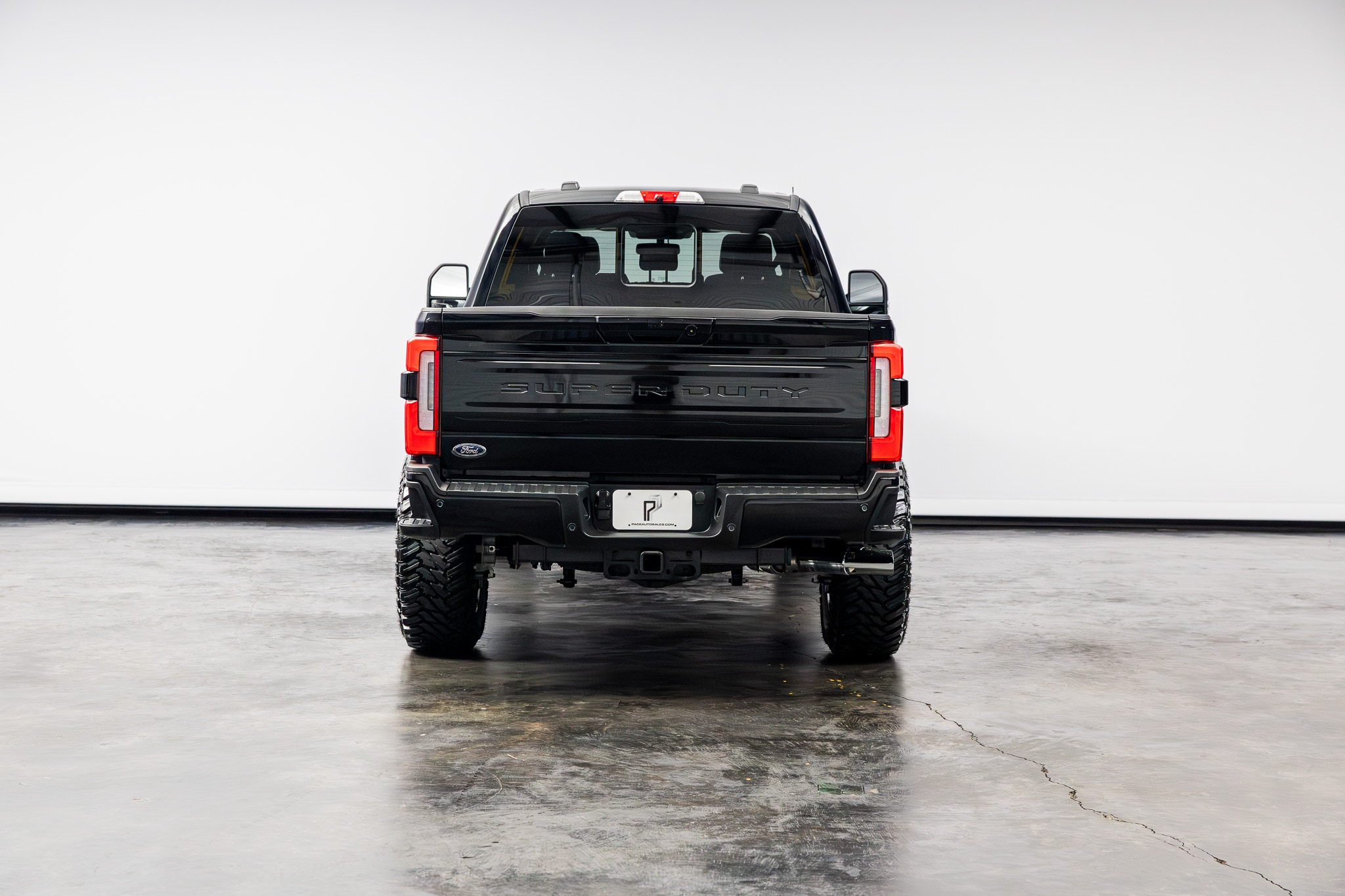 2025 Ford F-250 Super Duty Platinum - Photo 18