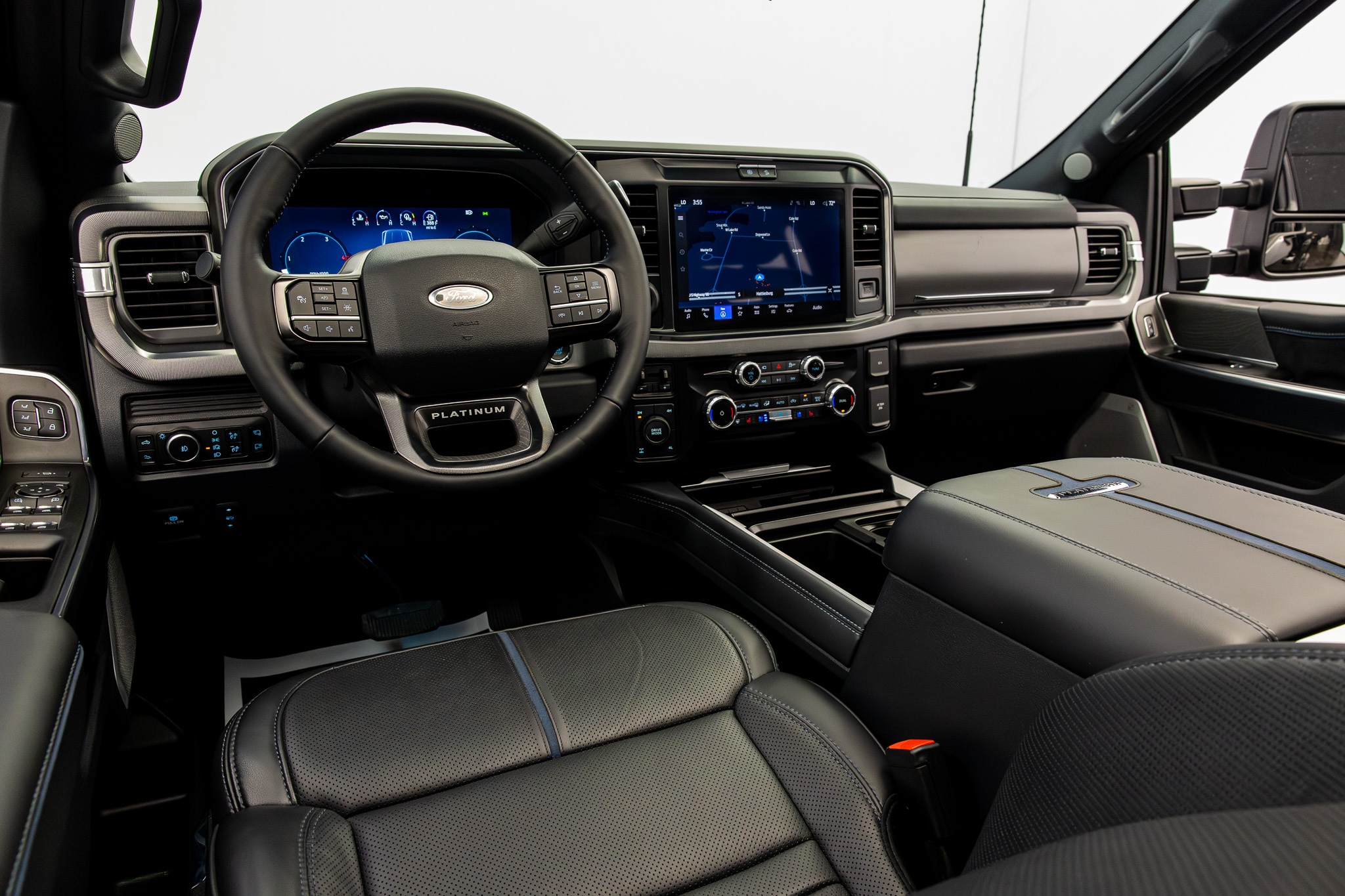 2025 Ford F-250 Super Duty Platinum - Photo 43