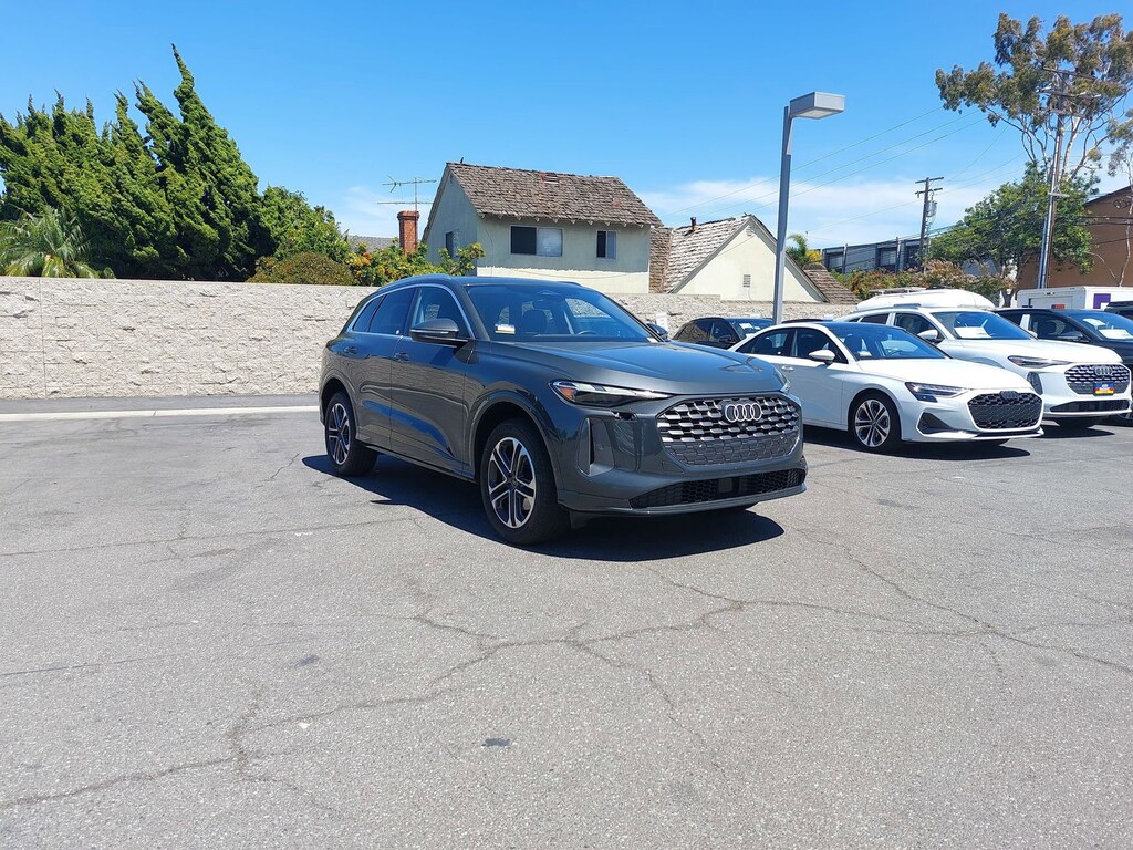 Used 2025 Audi Q5 2.0T Premium SUV
