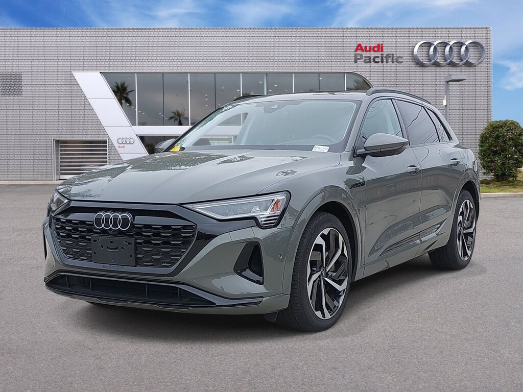 Used 2024 Audi Q8 e-tron Prestige SUV